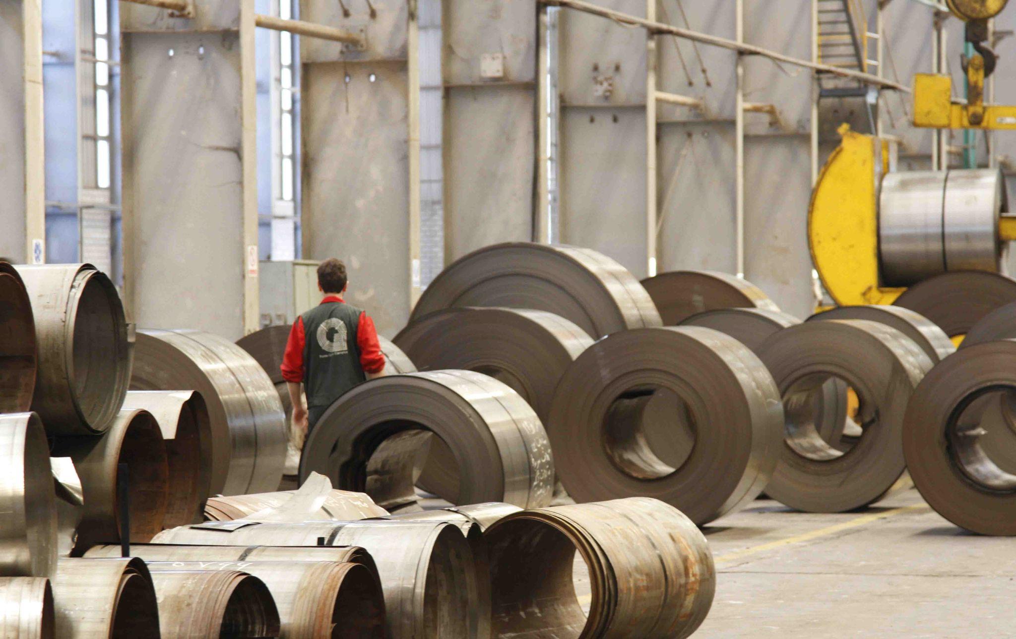 انبار ورق گالوانیزه مجتمع فولاد گیلان