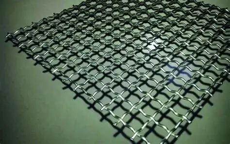 توری مرغی مربعی چیست؟ مزایا، معایب و کاربردها